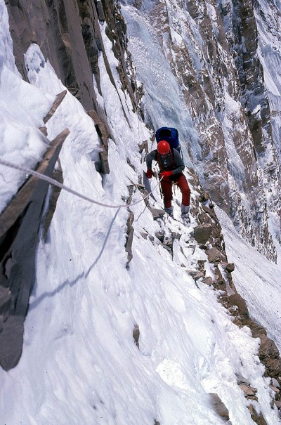 Wspinaczka w południowej ścianie Annapurny (fot. Ryszard Szafirski)