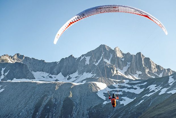 Pawel Faron podczas Red Bull X-Alps 2015, okolice Passo Della Novena, Szwajcaria (fot. arch. Red Bull X-Alps)