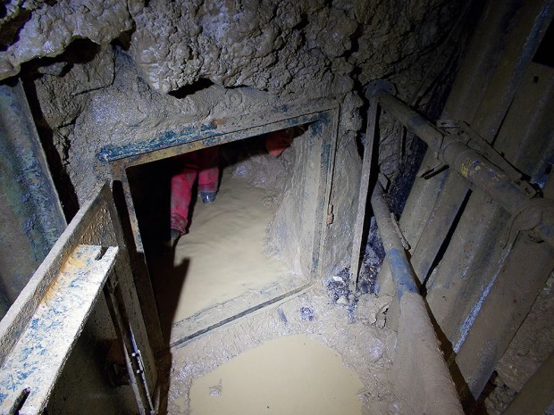 Woda, piach i błoto niemieckich jaskiń nie wyrządziły HL50 żadnej szkody.